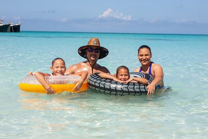 Private Snorkeling or Fishing from Nassau - 31ft Sitting Pretty - A private boat day from Paradise Island