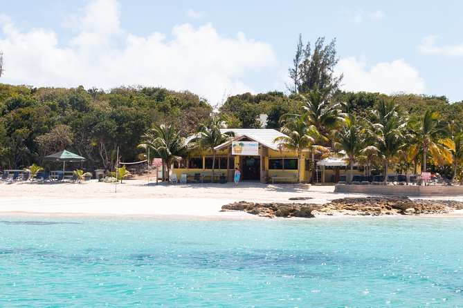 Private Speed Boat for Snorkeling or Fishing in Nassau - 34ft - Rose Island and Footprints Beach Bar
