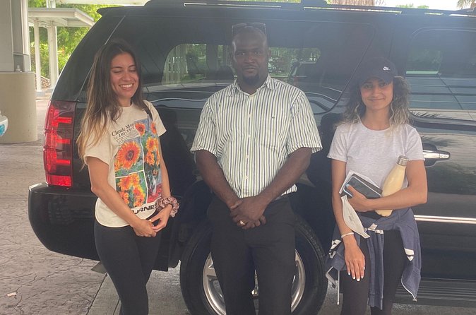 Private SUV One way Airport Transfer/Grocery & Liquor stop included - A door-to-door start without taxi queues