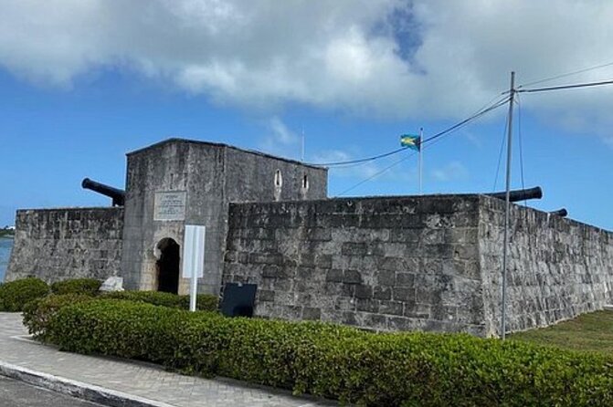 Private Transport to Airport, Hotel, Port in Nassau Bahamas - Cruise port pickup after you leave the terminal