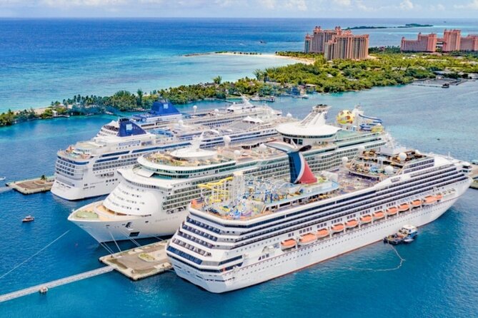 Private Transport to Airport, Hotel, Port in Nassau Bahamas - The scenic route through Cable Beach and Nassau