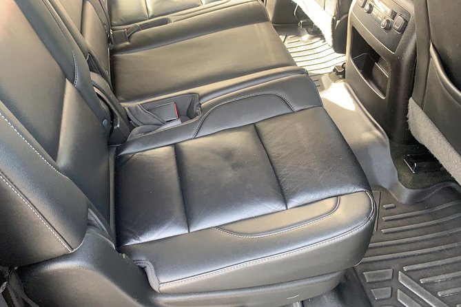 Round trip Airport Private Transfer (Nassau Limousine) - Landing at Nassau Airport with a driver waiting