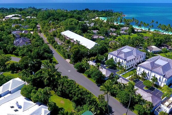 Round Trip Private Airport To Hotel Transfer in Nassau - The human touch: Pinky, Delano, and Tadius