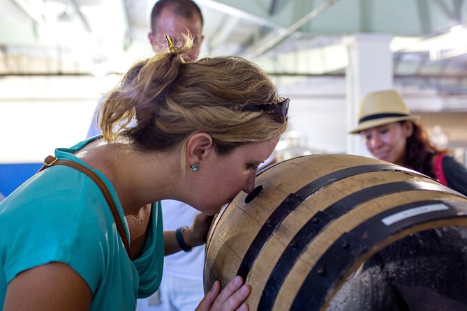 Rum Tasting and Food Walking Tour in Nassau Bahamas - What the guides add to the experience