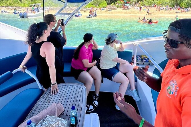 Semi Submersive Glass Bottom Boat Eco Tour in Paradise Island Bahamas - A Semi-Submersible Boat Instead of a Standard Glass-Bottom Cruise