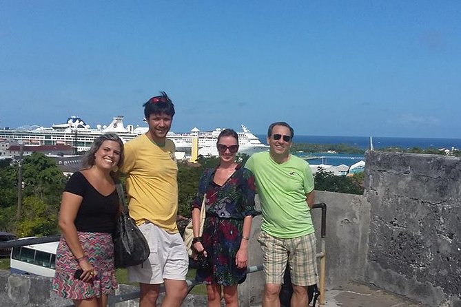 Tasty Rythm and Rock Tour - The Queen’s Staircase is Nassau’s most atmospheric stop
